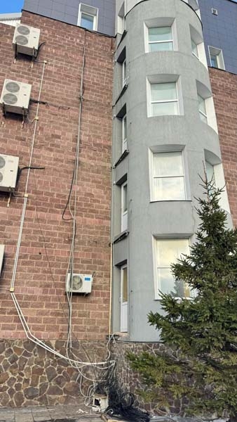 Демонтаж пожарной лестницы в гостинице